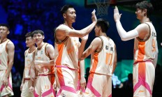 开云体育登录-大胜在望！球队首发阵容强势压制对手