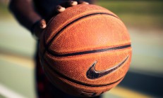 开云体育APP下载-从明尼苏达到巴黎，克莱·汤普森用三记惊雷宣告，大场面先生从未离开