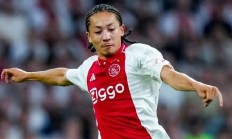 开云体育app-阿贾克斯边路新星崭露头角，球队战术变得多样的简单介绍