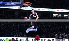 开云体育app-雄鹿队近期连胜气势如虹