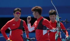 开云平台-射箭比赛中，韩国选手击败对手获胜