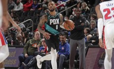 开云体育入口-开拓者主场被活塞逆转，遭遇失利