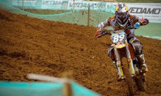 开云体育在线-围绕爆冷（意外性）和关键先生（个人决定性）标题需要体现戏剧冲突和英雄主义。可以尝试从这几个角度扩展