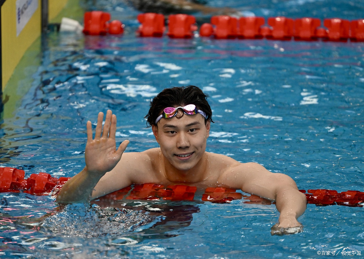 包含游泳项目绝佳表现，选手实力完胜的词条