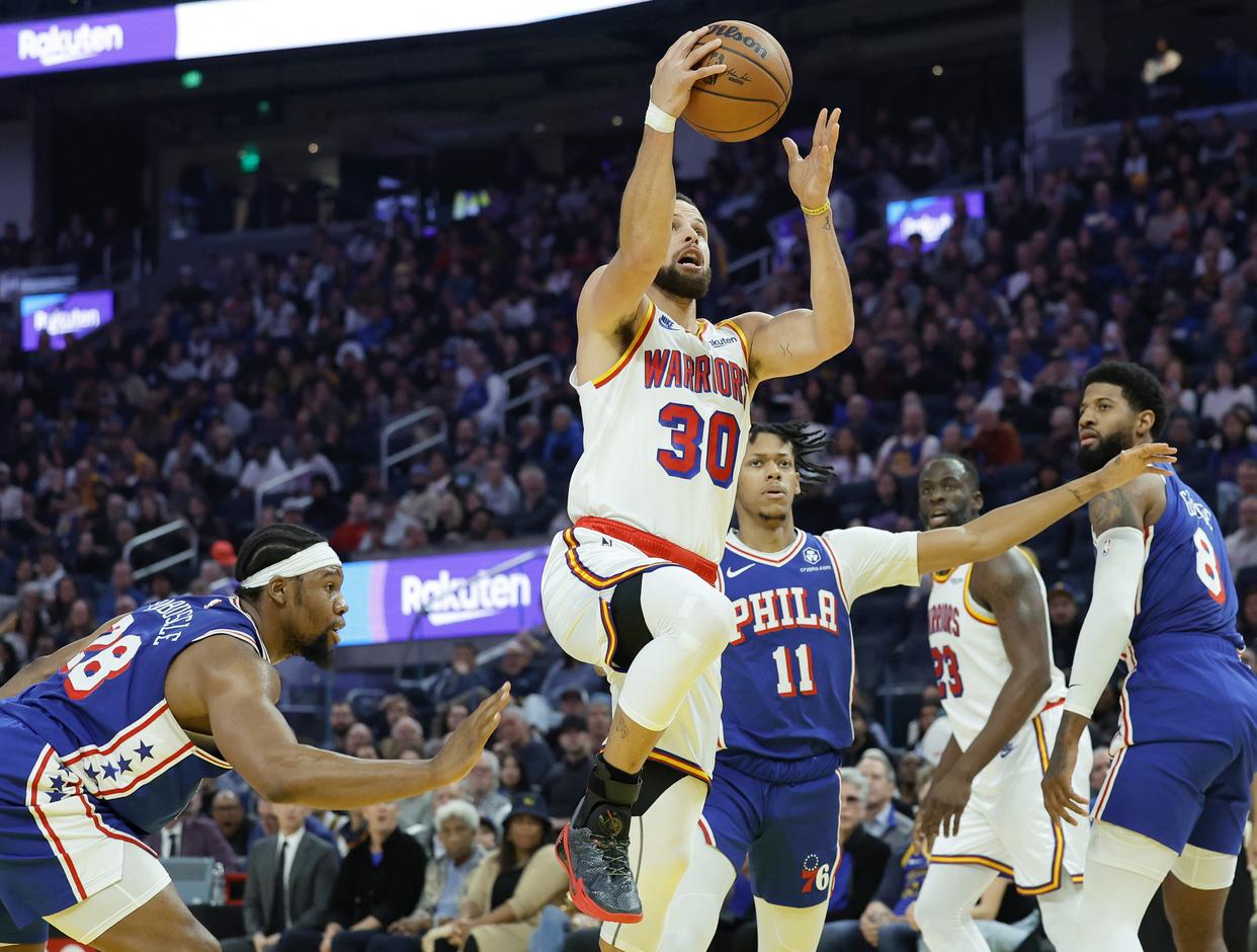 勇士队全队合作出色，取得一连串胜利