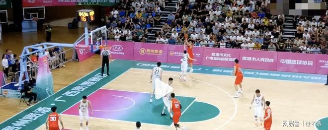 四川男篮惊险获胜，成功逆袭对手