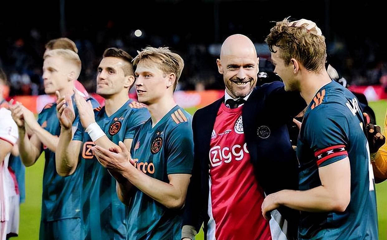 关于阿贾克斯连闯欧冠四强，雄心勃勃的信息