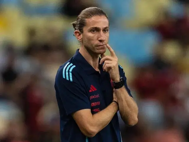 罗马大胜意勒松那，继续保持不败纪录