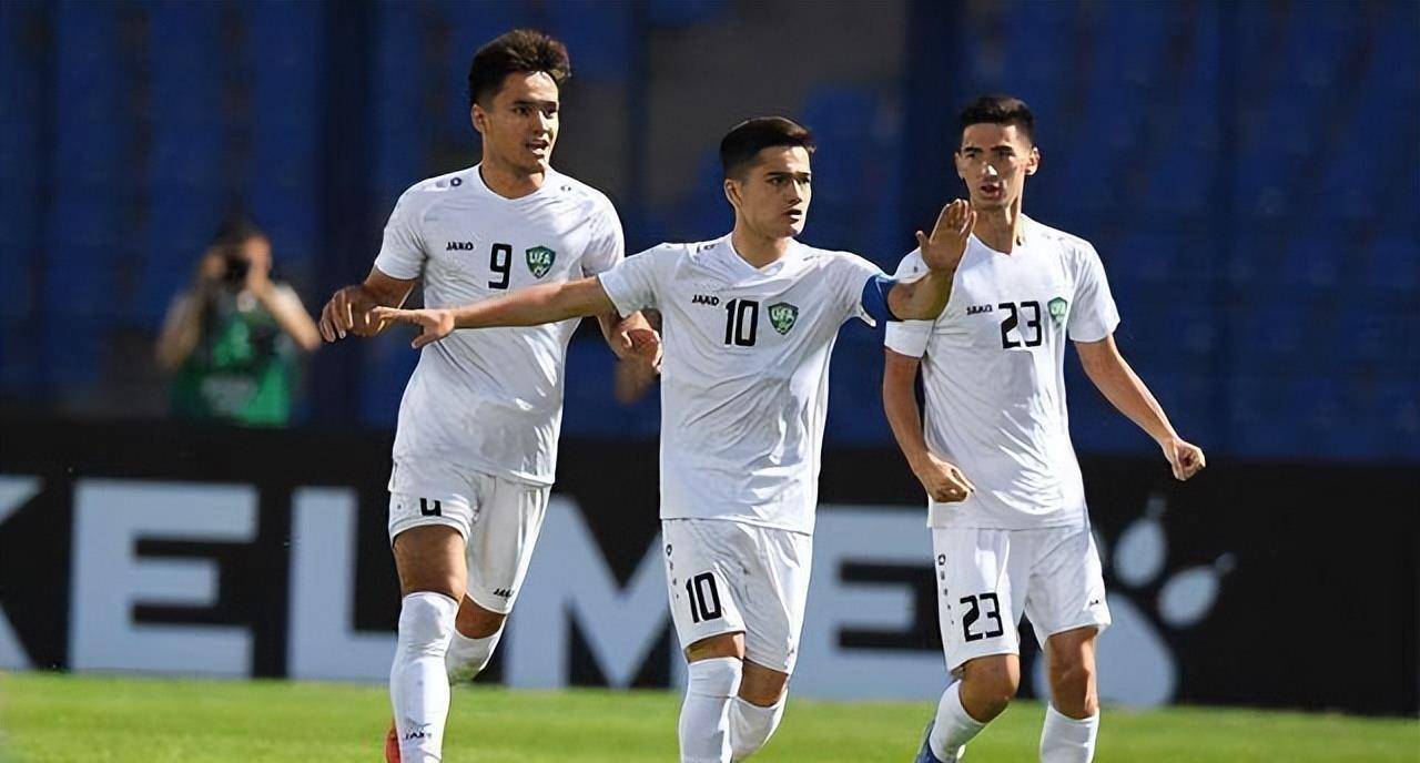 关于乌兹别克斯坦球员在场上展现出绝佳技巧的信息