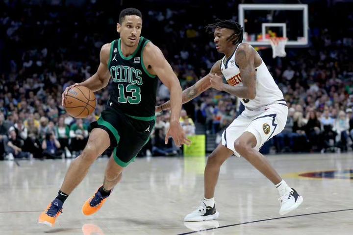 黄蜂迎战尼克斯，实力悬殊战局难料谁胜谁负的简单介绍