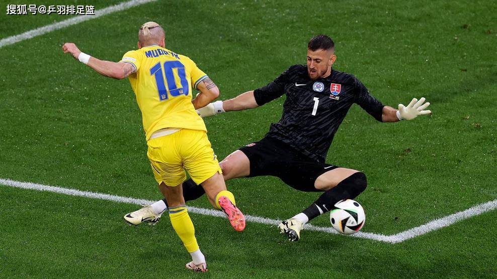 斯洛伐克在关键时刻进球,逼平波兰队 斯洛伐克在关键时刻进球,逼平波兰队