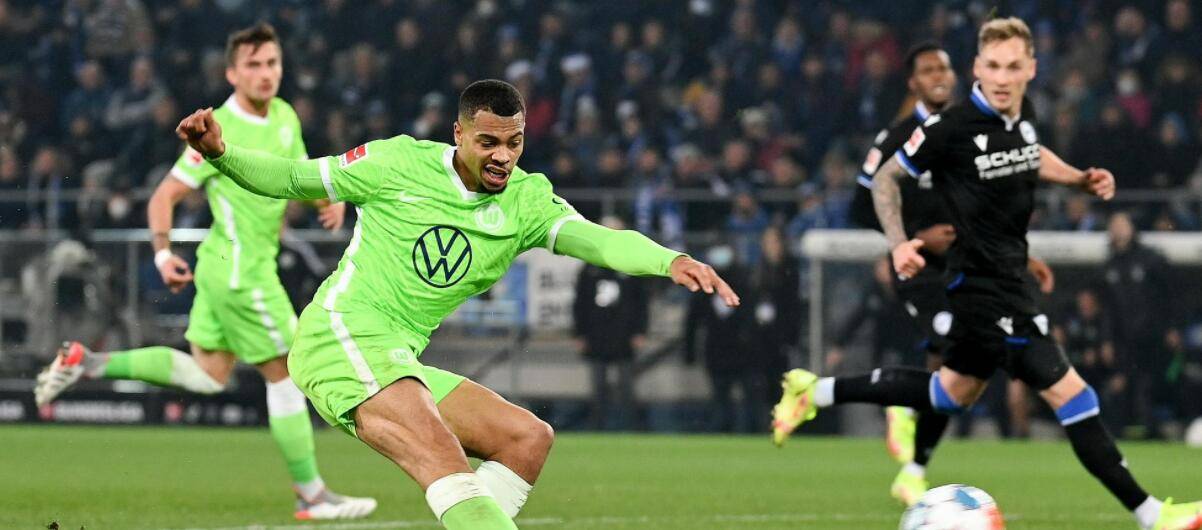 斯图加特遭遇惨败,保级形势严峻的简单介绍 斯图加特遭遇惨败,保级形势严峻的简单介绍