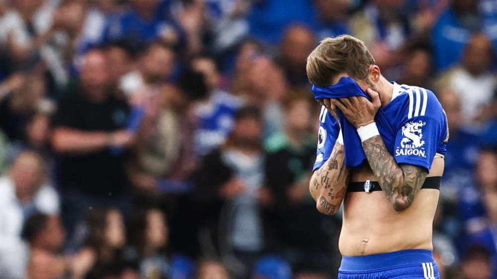 汉堡球队凭借丰富经验力压对手，取得胜利