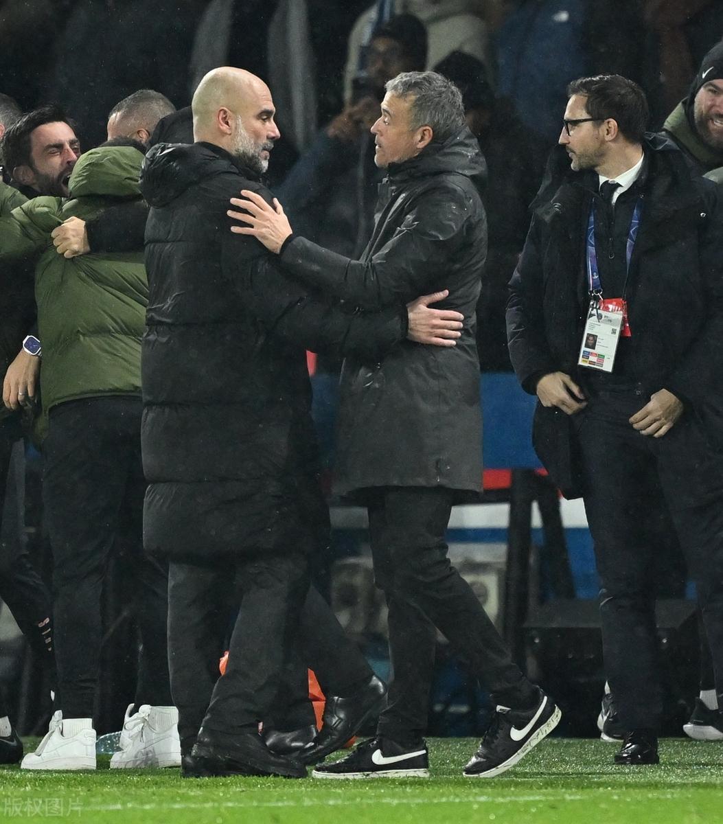 曼城大比分击败对手，赛场统治力无人能敌的简单介绍