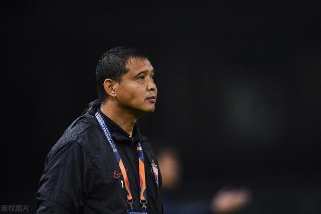 深圳佳兆业遭遇连败,调整心态迎接下一场比赛 深圳佳兆业遭遇连败,调整心态迎接下一场比赛