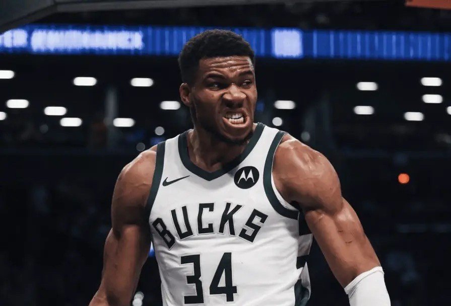 雄鹿队中锋字母哥成为全明星，东部内线排名第一