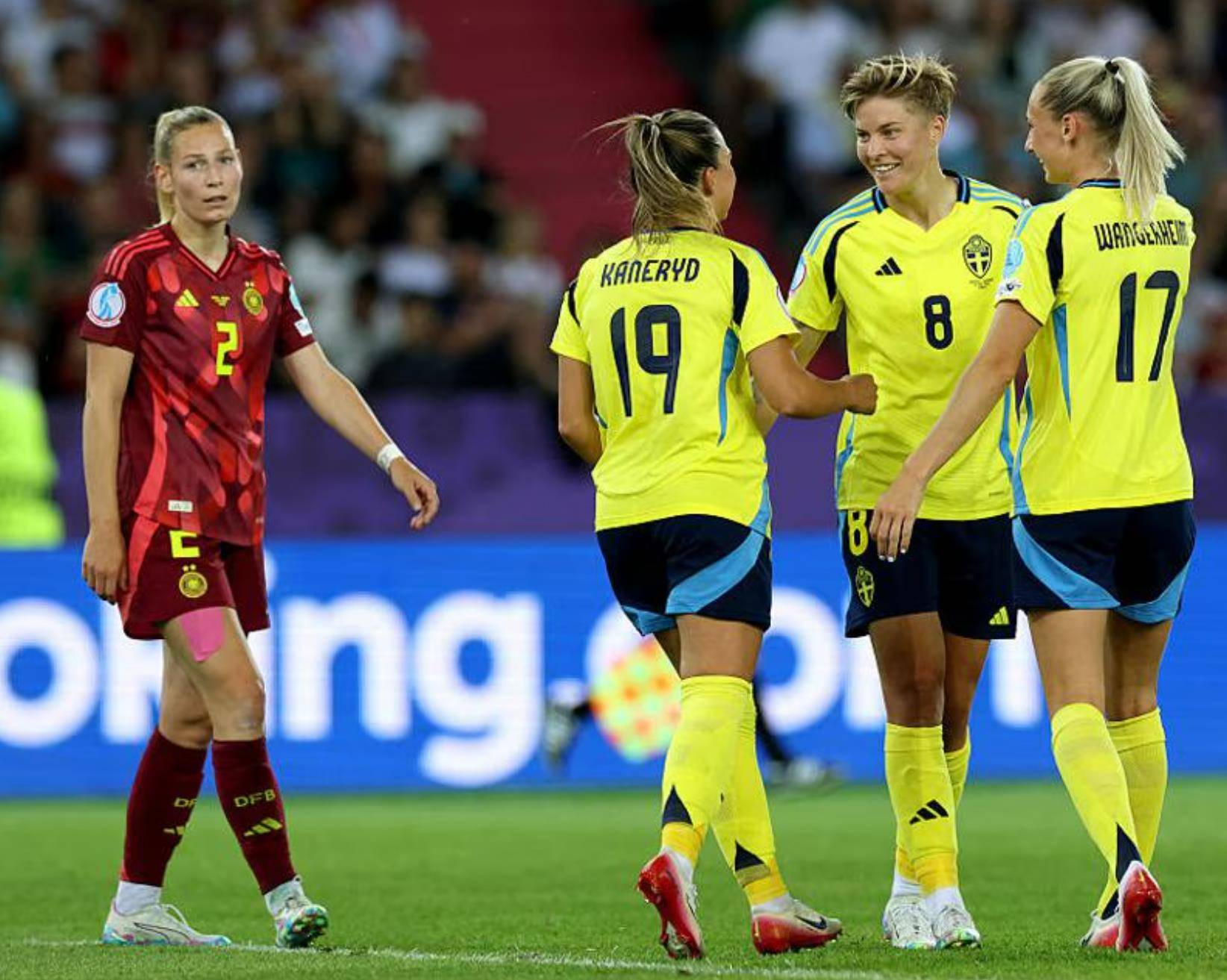 瑞士女足惊险胜挪威,力争晋级八强 瑞士女足惊险胜挪威,力争晋级八强