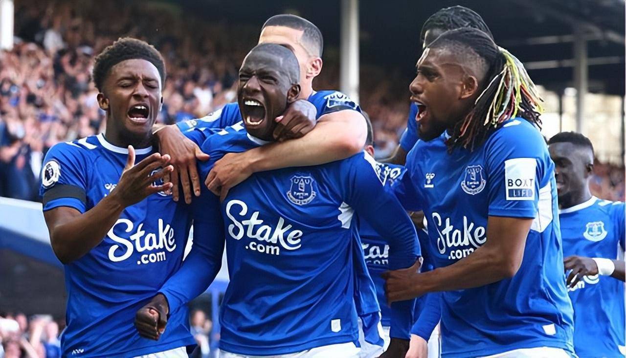 埃弗顿主场击败切尔西,豪取四连胜,继续保持不败 埃弗顿主场击败切尔西,豪取四连胜,继续保持不败