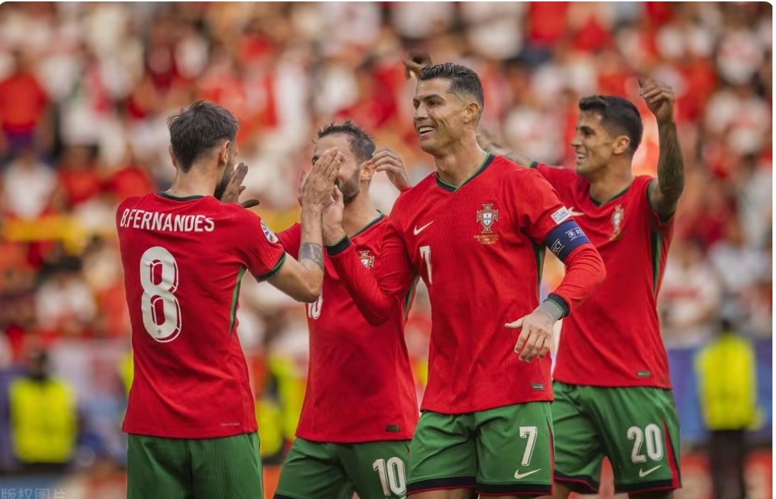 欧洲杯预选赛火爆开战，球场激战连连