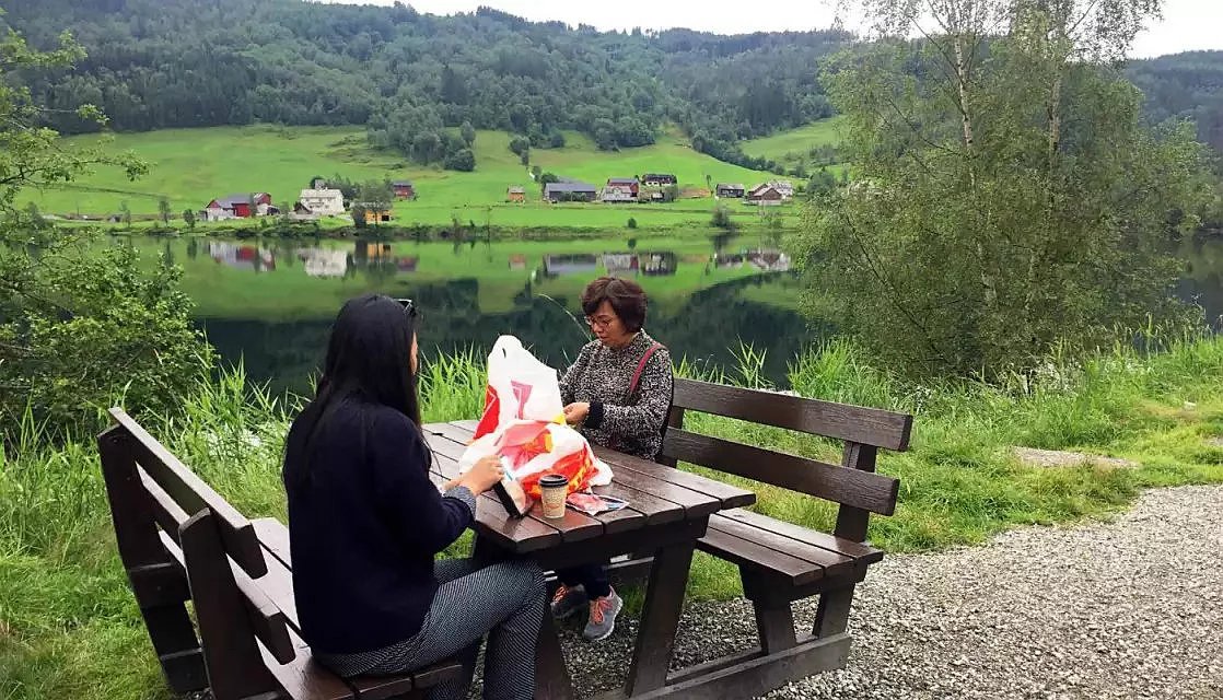 在卑尔根篝火！瓦伦西亚岁尾战陆