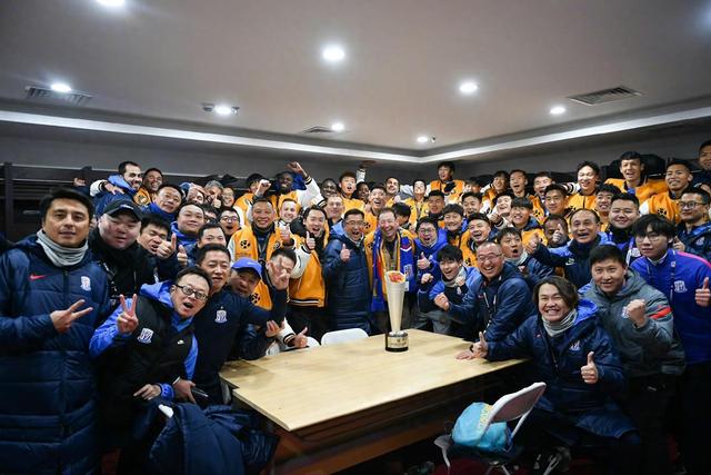 球队新秀崛起，助力球队连胜