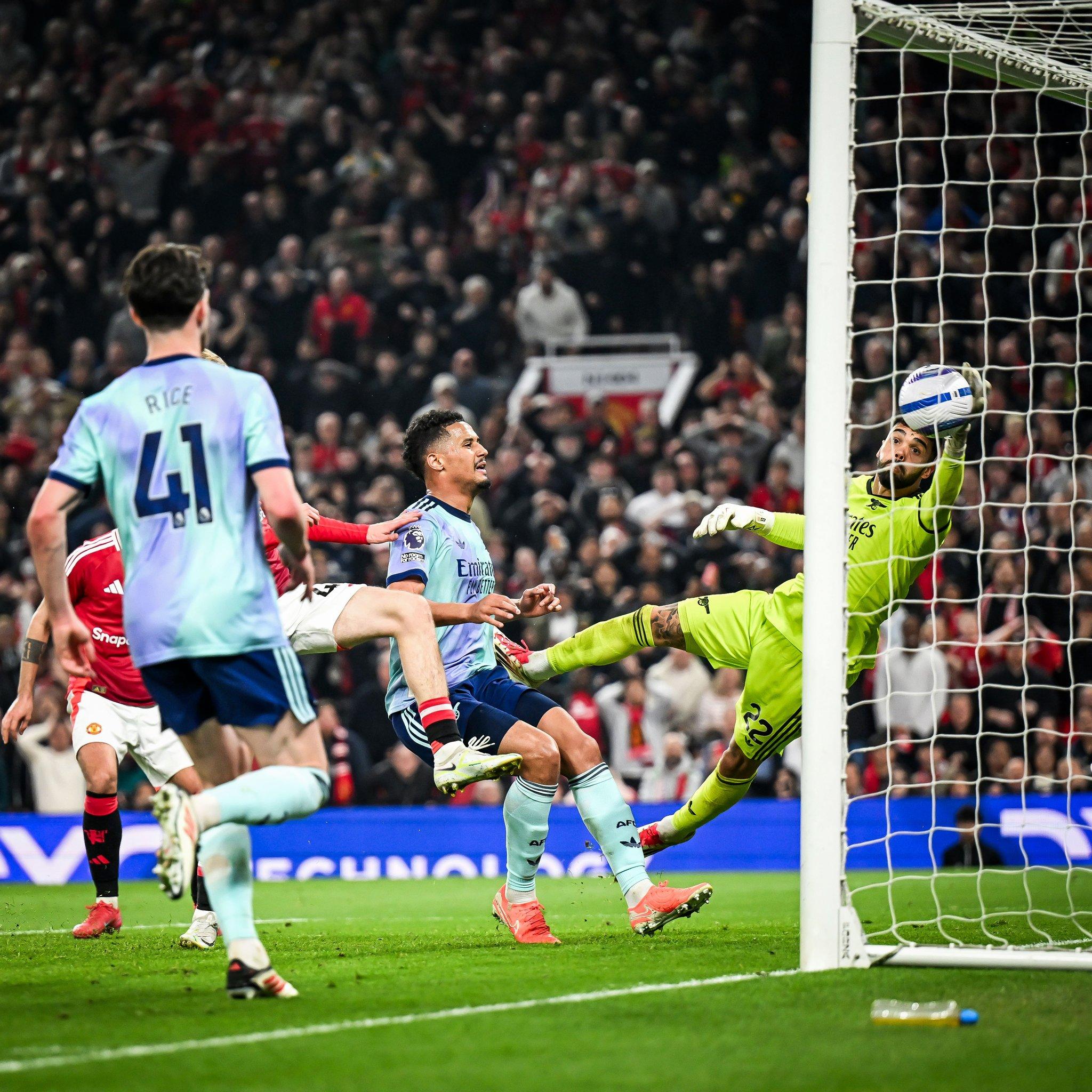 包含藏匿在足球赛场上的惊喜无限的词条